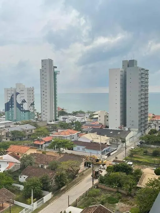 Ap A 2 Quadras Da Praia E Proximo Ao Beto Carrero Piçarras